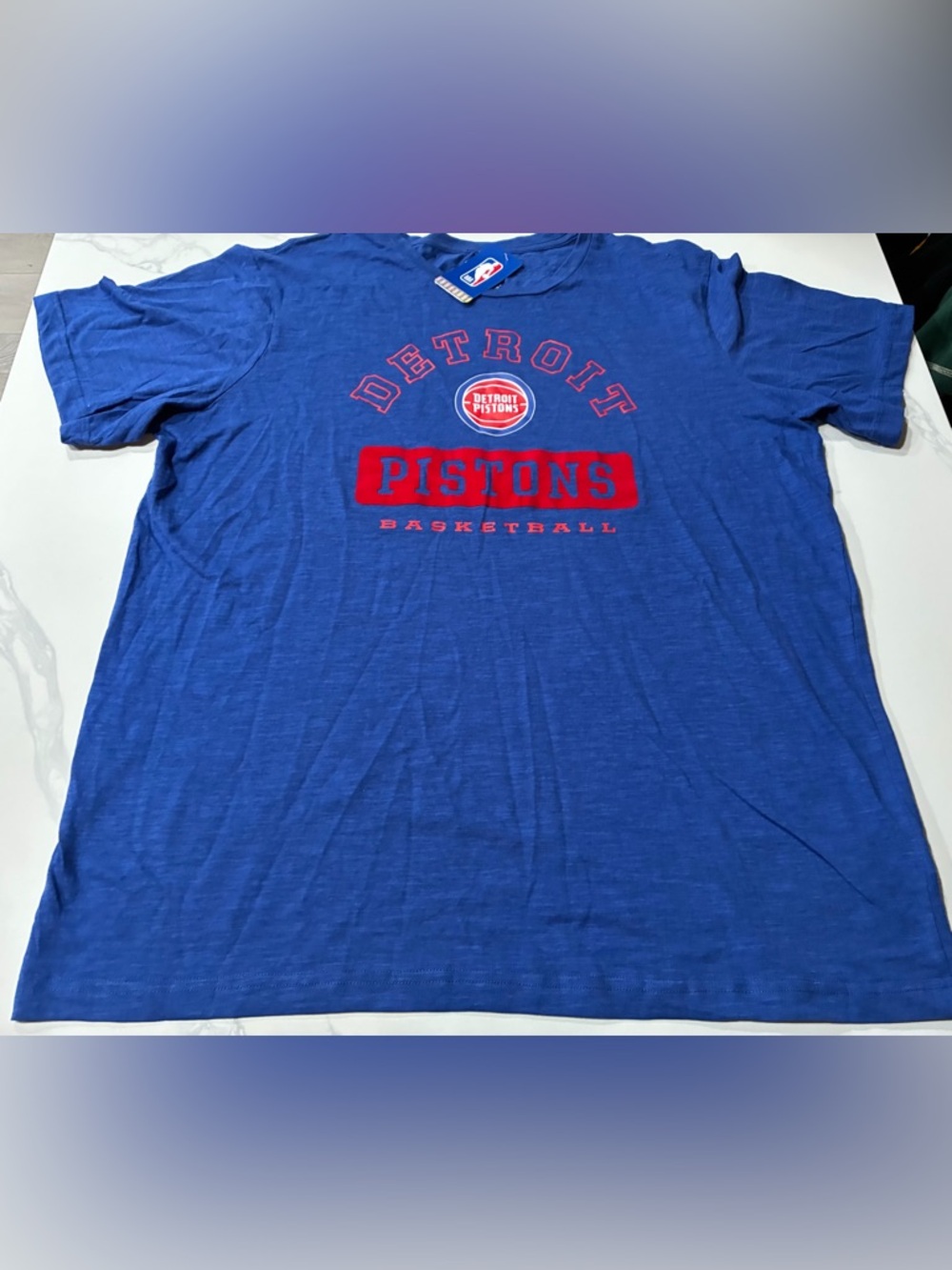Detroit Pistons NBA Men’s Shirt (2XL) Retails For $50